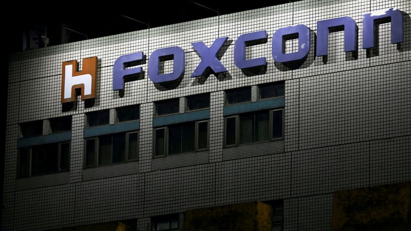 Foxconn начал поставки новых коммутаторов