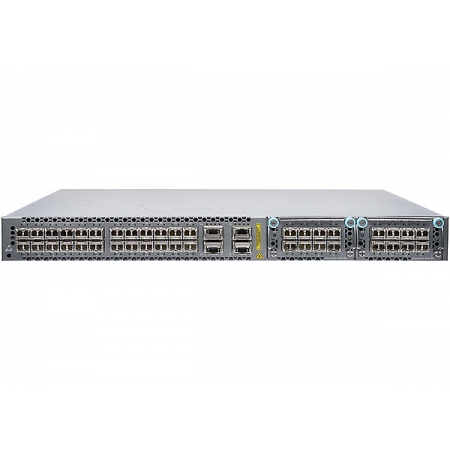 Коммутатор Juniper Networks EX4600, 24 SFP+/SFP ports, 4 QSFP+ ports, 2 expansion slots, redundant fans, 2 AC power supplies, front to back airflow (EX4600-40F-AFO). Изображение 1